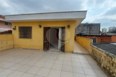 Sobrado à venda com 4 quartos, sendo 1 suíte,  em Vila Guarani (z Sul), São Paulo, SP