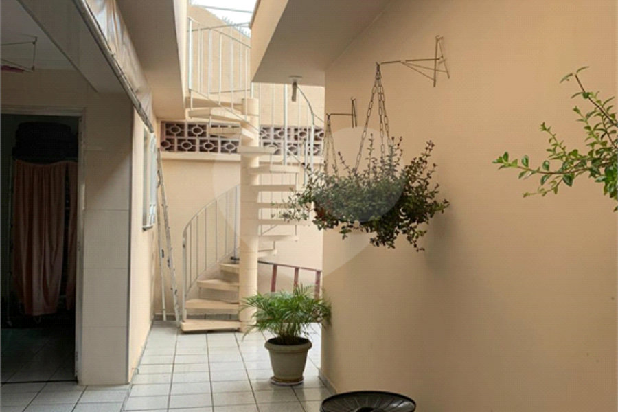Casa Térrea à venda com 3 quartos, sendo 1 suíte, em Vila Galvão, Guarulhos, SP