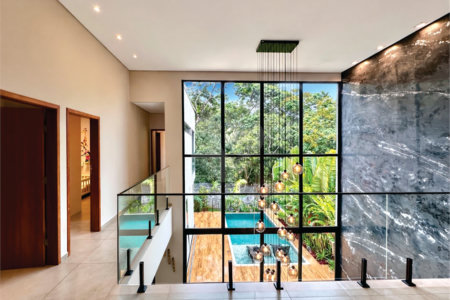 Casa à venda com 3 suítes no condomínio Reserva Santa Maria, Jandira - SP