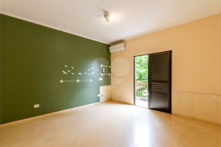 Casa à venda com 3 quartos, sendo 1 suíte, em São Judas, São Paulo, SP