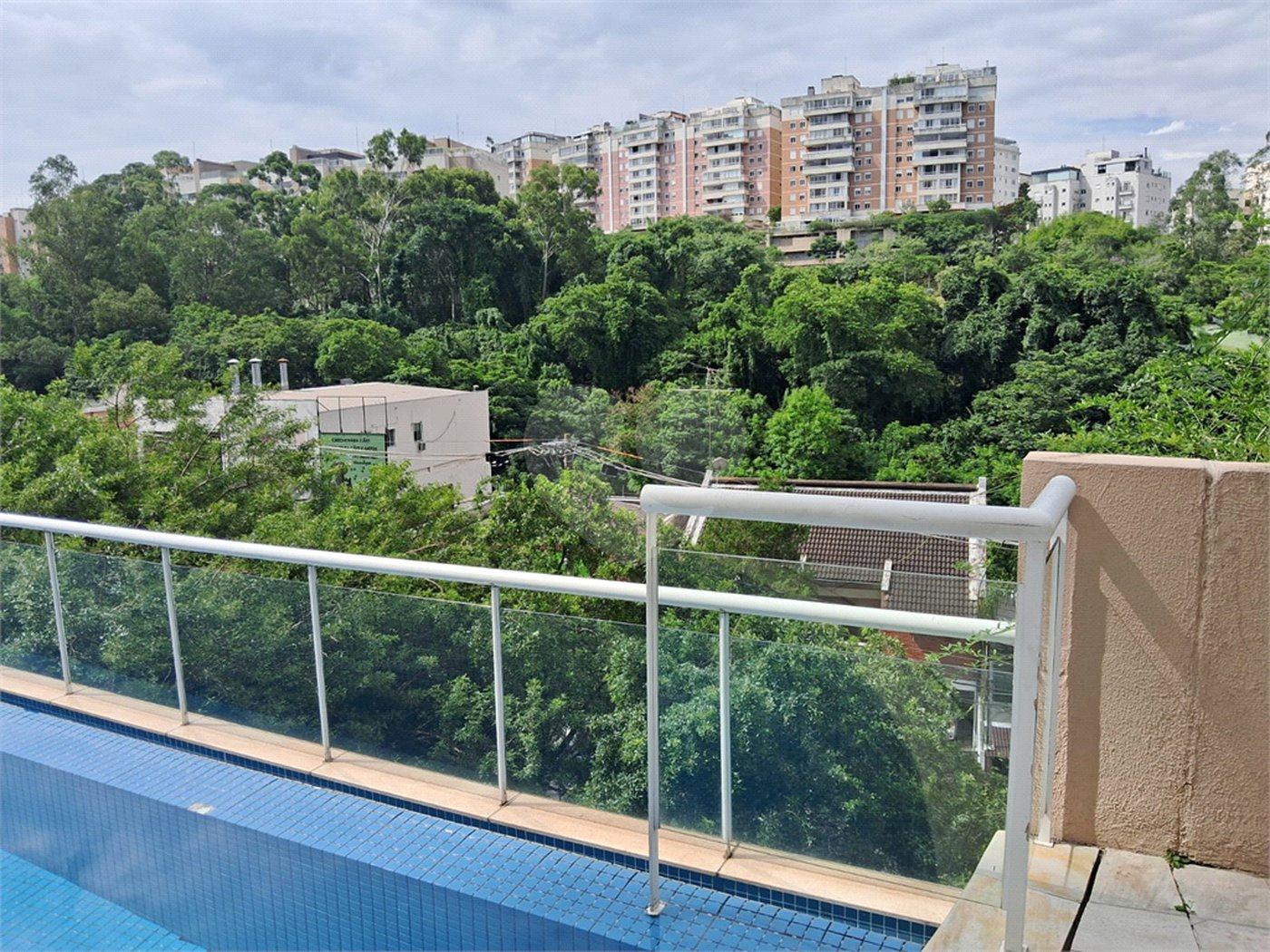 Apartamento à venda com 3 suítes em Paraíso do Morumbi, São Paulo, SP