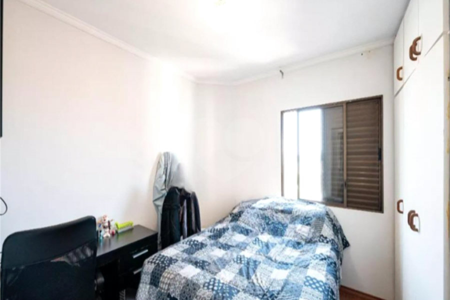 Apto com 3 Dorms com sacada 2 banheiros e 1 vaga de Garagem coberta lazer completo