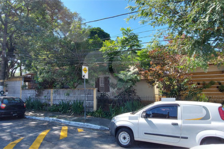 Casa Térrea à venda com 3 quartos em Campo Grande, São Paulo, SP