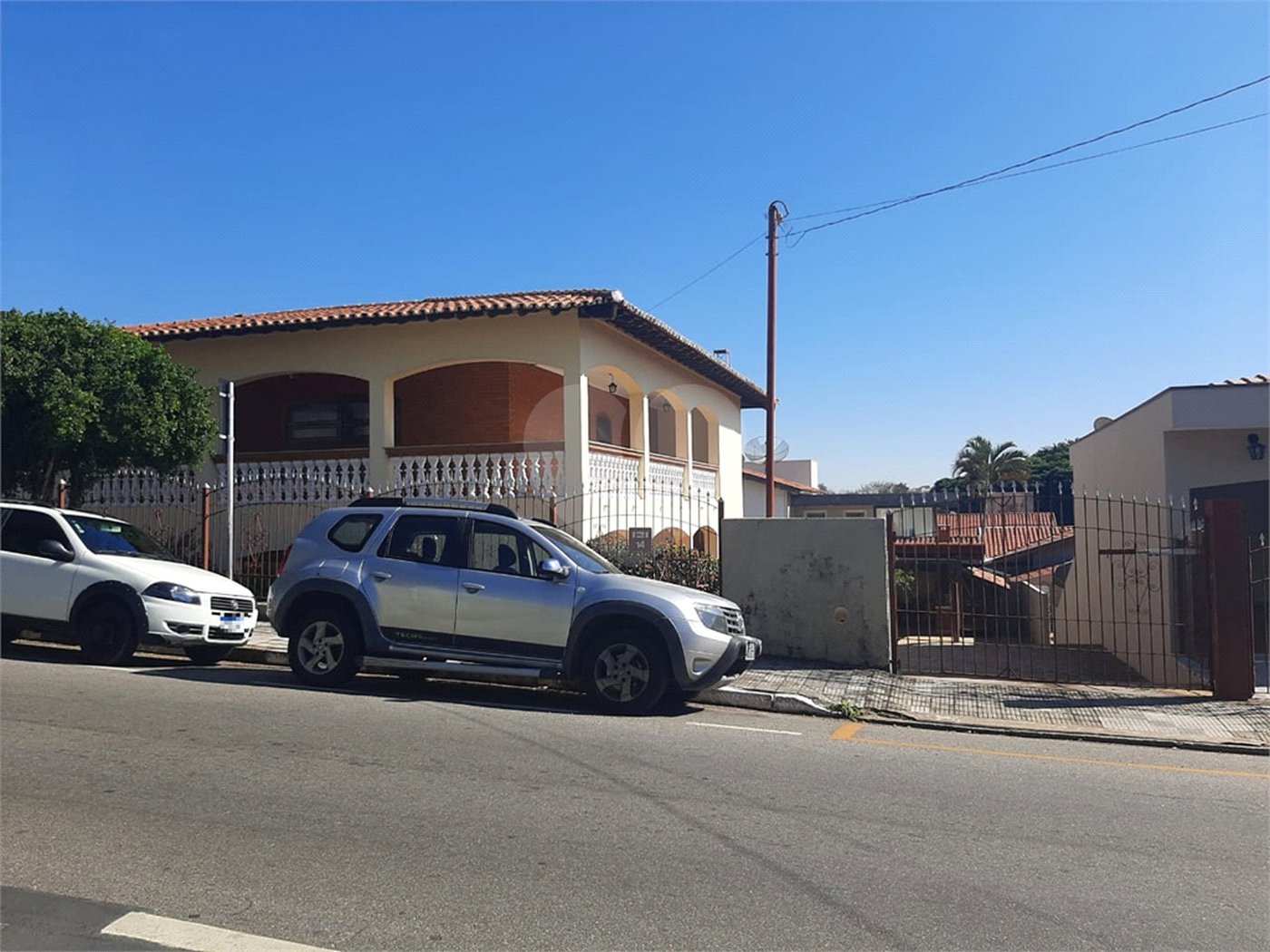 Casa à venda com 3 quartos, sendo 1 suíte, no Centro, Vinhedo, SP