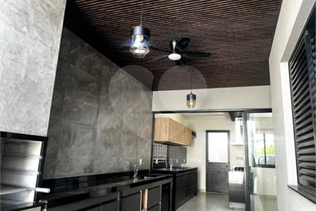 Casa à venda com 3 quartos, sendo 1 suíte, no condomínio Village Moutonnée, Salto - SP