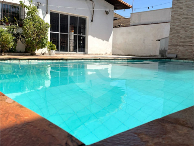 Casa Térrea à venda com 3 quartos, sendo 1 suíte,  em Socorro, São Paulo, SP