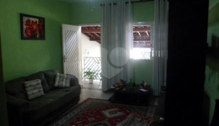 Sobrado à venda com 3 quartos, sendo 1 suíte,  em Vila Medeiros, São Paulo, SP