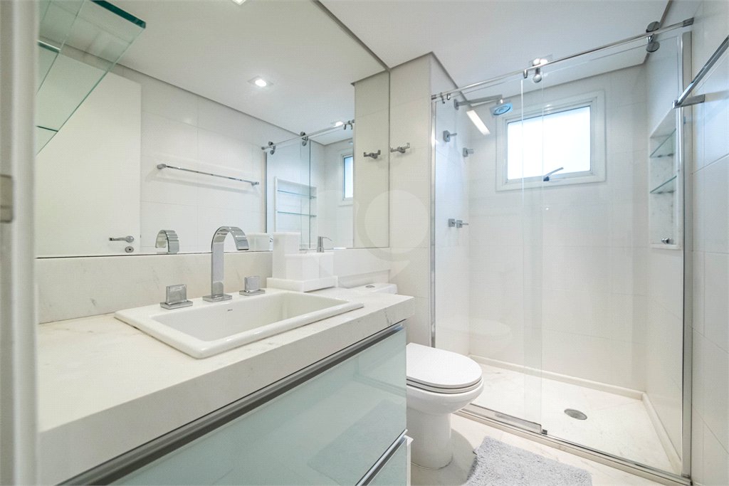 Apartamento à venda com 3 quartos, sendo 2 suítes, em Vila Mariana, São Paulo, SP
