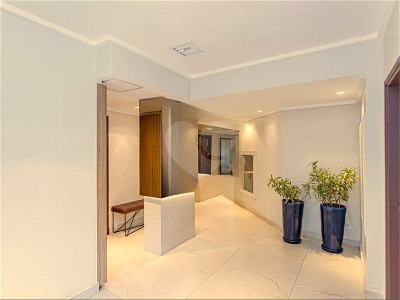 Apartamento à venda com 2 quartos em Parque Maria Domitila, São Paulo, SP