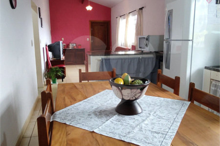 Casa à venda com 3 quartos, sendo 1 suíte, em Vila Santa Helena, Atibaia, SP