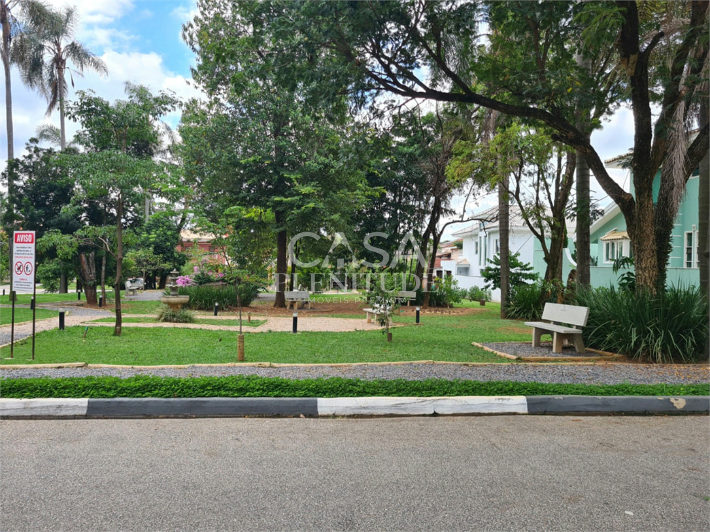 Casa em condomínio à venda com 4 quartos, sendo 3 suítes,  em Granja Olga II, Sorocaba, SP