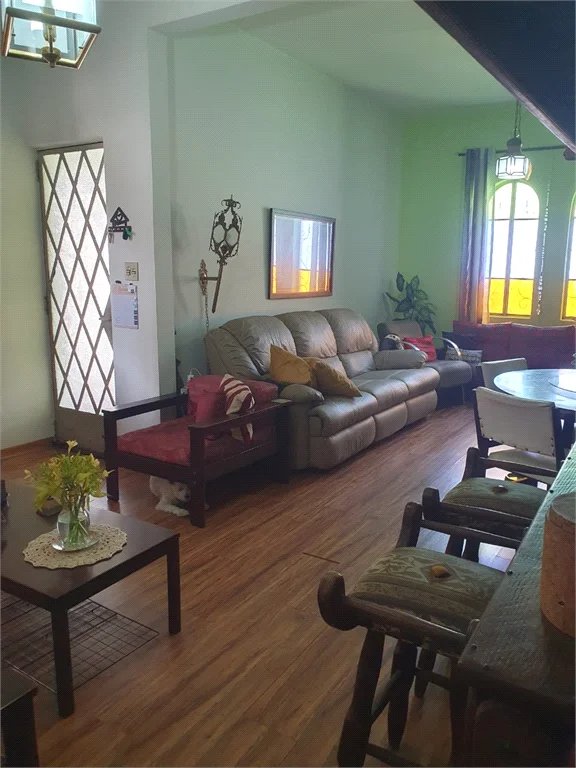 Casa à venda com 2 quartos, sendo 1 suíte, em Jardim das Bandeiras, São Paulo, SP