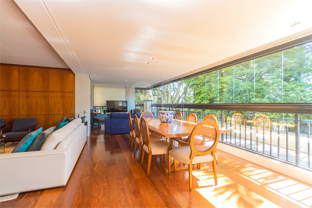 Apartamento à venda com 3 suítes em Alto da Boa Vista, São Paulo, SP