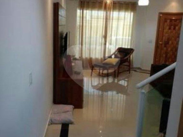 Sobrado à venda com 3 suítes em Vila Constança, São Paulo, SP