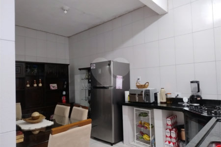 Casa à venda com 3 quartos, sendo 1 suíte,  em Vila Rei, Mogi das Cruzes, SP