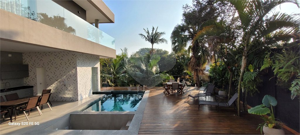 Casa à venda com 3 suítes em Jardim Prudência, São Paulo, SP