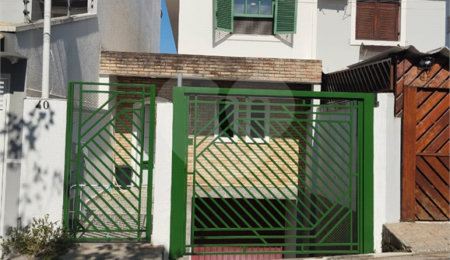 Sobrado à venda com 3 quartos em Vila Irmãos Arnoni, São Paulo, SP