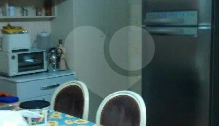 Casa à venda com 3 quartos, sendo 1 suíte,  no condomínio Travessa Soldado Oscar Ribeiro Sampaio,8, São Paulo - SP
