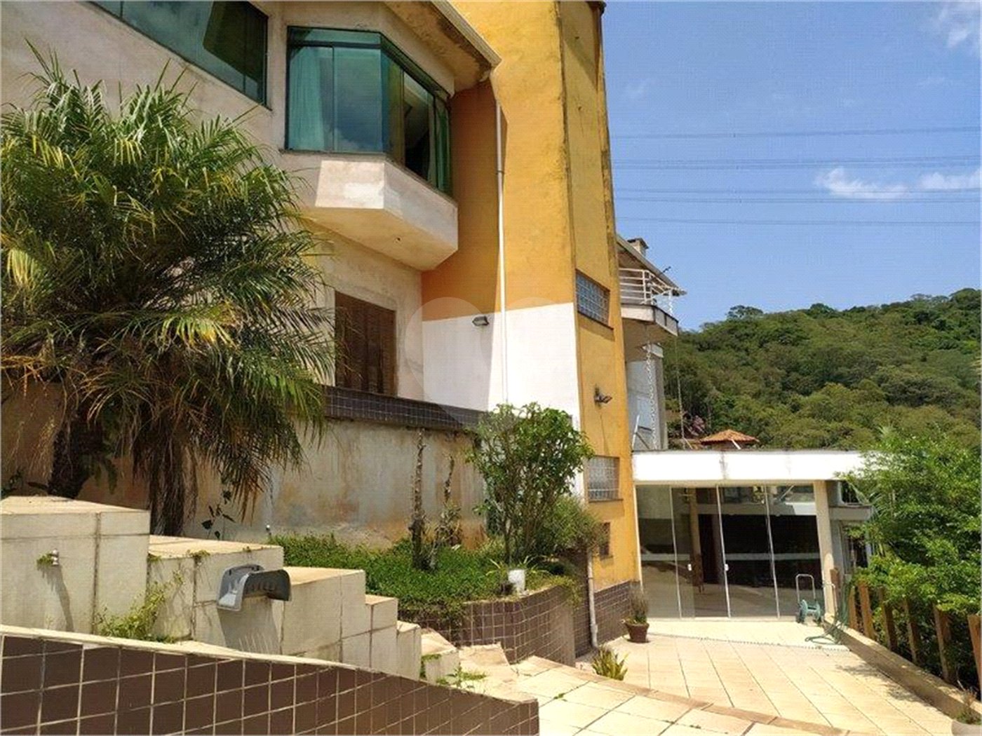 Casa à venda com 4 suítes no condomínio Parque Imperial, Mairiporã - SP