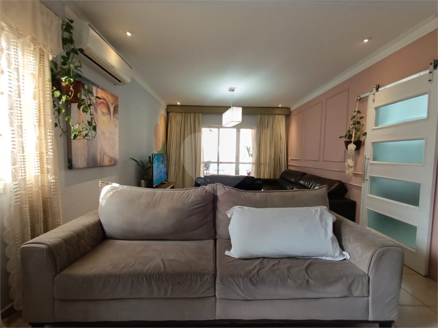 Casa à venda com 4 quartos, sendo 1 suíte, no condomínio Jardim Reserva Bom Viver de Indaiatuba, Indaiatuba - SP