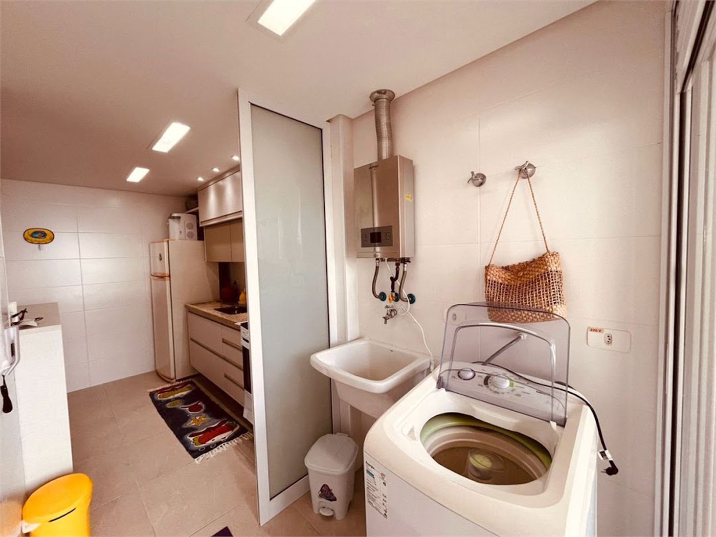 Apartamento Residencial à venda, Jardim Virginia, Guarujá - AP1313.