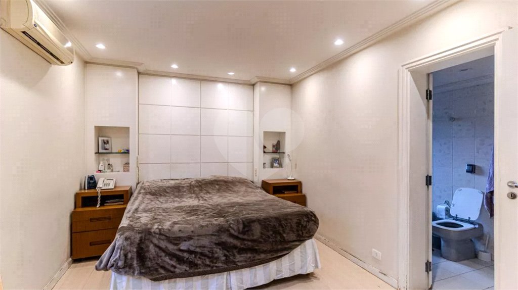 Apartamento à venda com 3 quartos, sendo 1 suíte,  em Higienópolis, São Paulo, SP