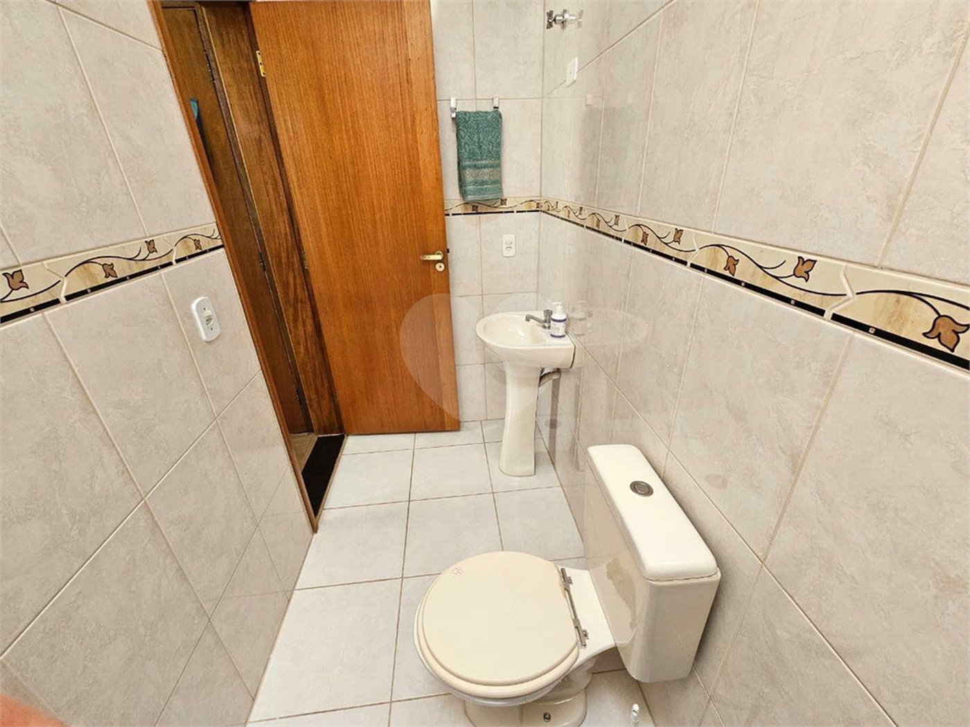 Casa à venda com 3 suítes em Vila Carrão, São Paulo, SP