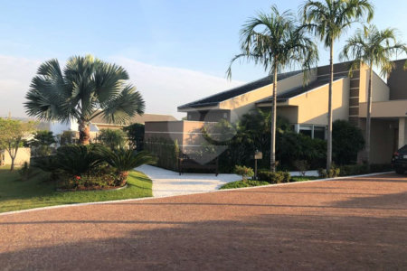 Casa à venda com 5 suítes no condomínio Terras de Mont Serrat, Salto - SP