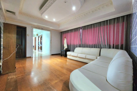 Apartamento Alto Padrão Frente Mar com 4 Dormitórios, 3 Suítes e 3 Vagas na Orla de Santos