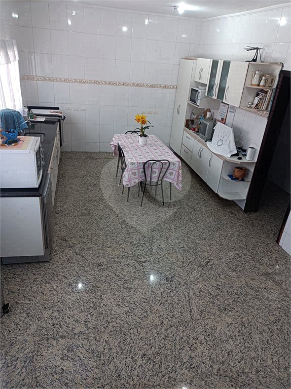 Sobrado à venda com 5 quartos, sendo 4 suítes,  em Rolinópolis, São Paulo, SP