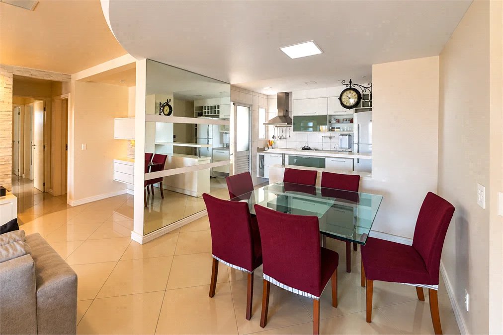 Vila Olímpia - | 128 m² | 3 Suítes | 4 Vagas - Condomínio Clube