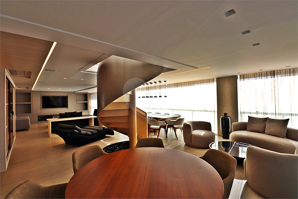 Apartamento à venda com 4 suítes em Santana, São Paulo, SP