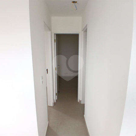 Apartamento à venda com 2 quartos em Vila dos Remédios, São Paulo, SP
