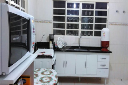 Casa à venda com 4 quartos, sendo 2 suítes, em Loteamento Jardim Parque das Palmeiras, Serra Negra, SP