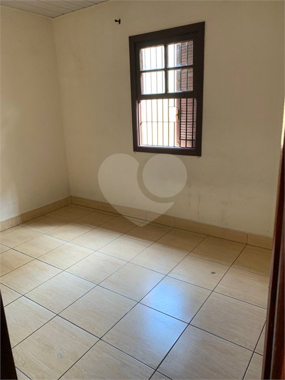 Sobrado à venda com 3 quartos no Brasilândia, São Paulo, SP