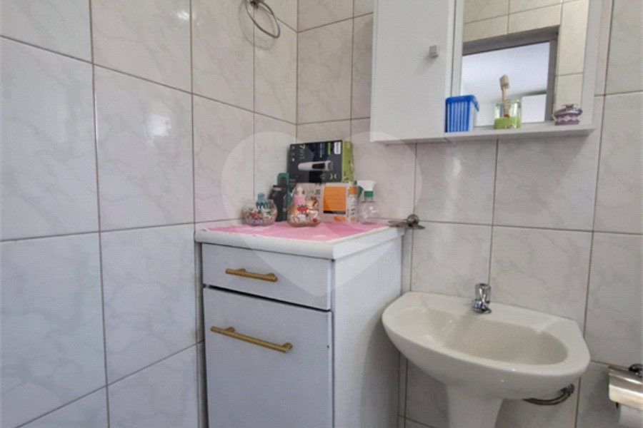 Sobrado à venda com 3 quartos, sendo 1 suíte, em Tremembé, São Paulo, SP