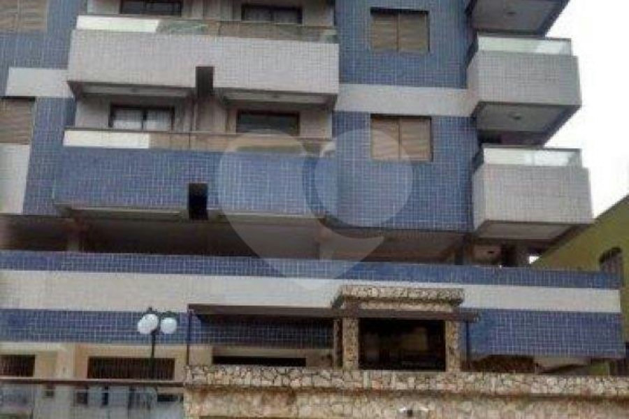 Apartamento à venda com 2 quartos, sendo 1 suíte, em Vila Tupi, Praia Grande, SP