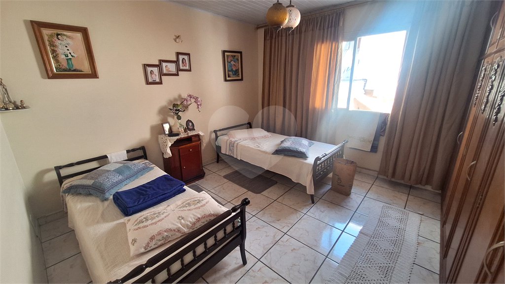 Sobrado à venda com 3 quartos em Vila Gustavo, São Paulo, SP