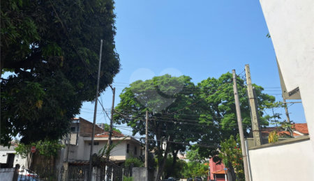 Sobrado à venda com 4 quartos em Planalto Paulista, São Paulo, SP