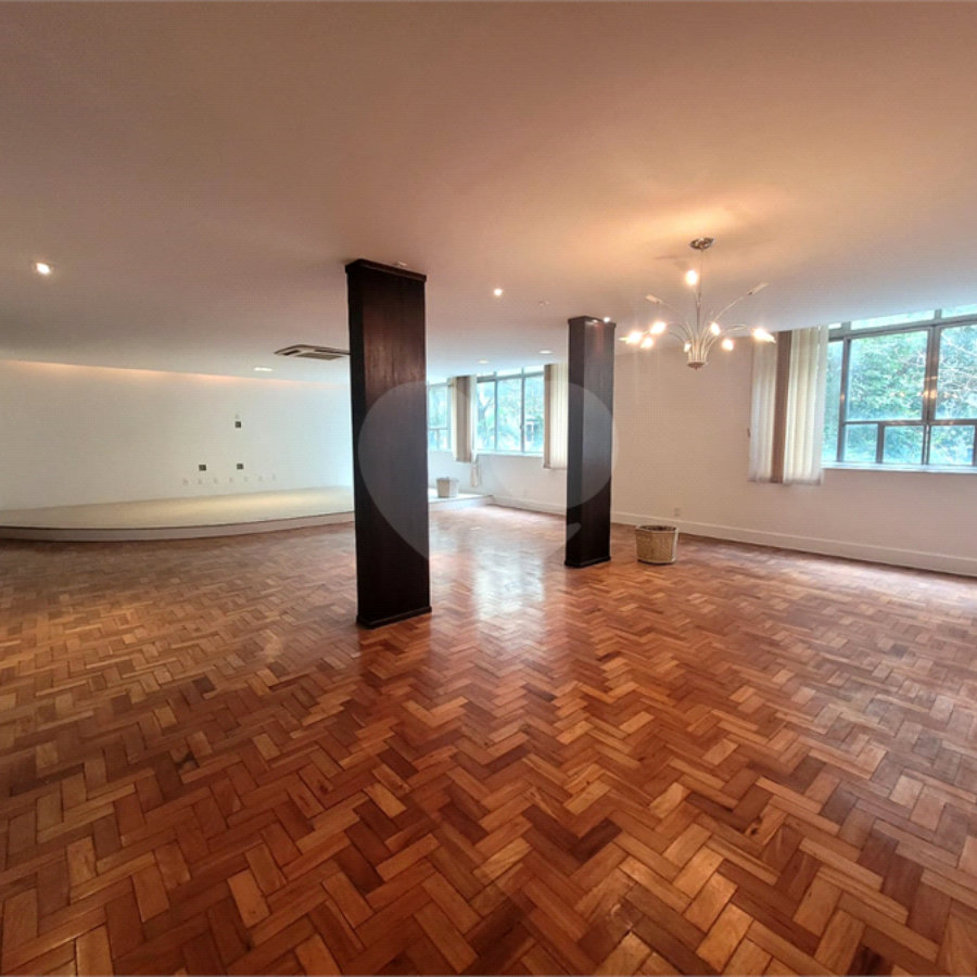 Apartamento à venda com 4 quartos, sendo 1 suíte, em Copacabana, Rio de Janeiro, RJ