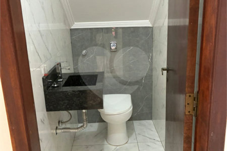 Sobrado à venda com 3 quartos em Jardim Lourdes (zona Sul), São Paulo, SP