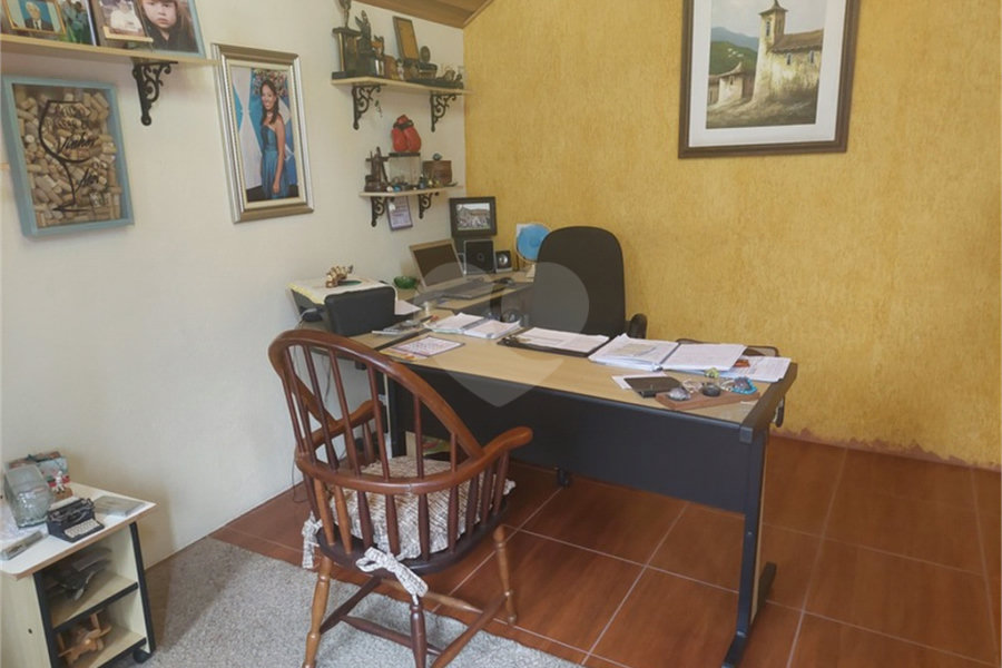 Casa à venda com 4 quartos, sendo 1 suíte, em Lavapés, Mairiporã, SP