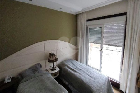 Casa à venda com 4 quartos, sendo 2 suítes,  em Pacaembu, São Paulo, SP