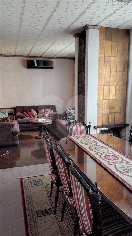 Casa à venda com 4 suítes em Vila Pirajussara, São Paulo, SP