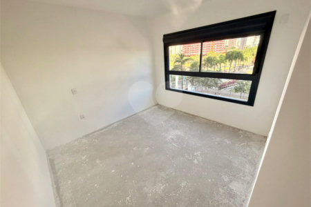 Apartamento à venda com 4 quartos, sendo 3 suítes, em Água Branca, São Paulo, SP