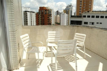 Cobertura à venda ou para alugar com 4 quartos, sendo 2 suítes, em Vila Uberabinha, São Paulo, SP
