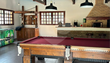 Casa à venda ou para alugar com 4 quartos, sendo 3 suítes,  em Jardim Estância Brasil, Atibaia, SP