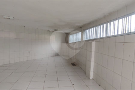 Casa à venda com 3 quartos, sendo 1 suíte, em Parque Jabaquara, São Paulo, SP