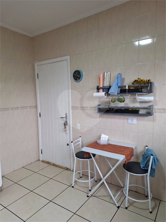 Sobrado à venda com 3 quartos, sendo 1 suíte, em Vila Irmãos Arnoni, São Paulo, SP