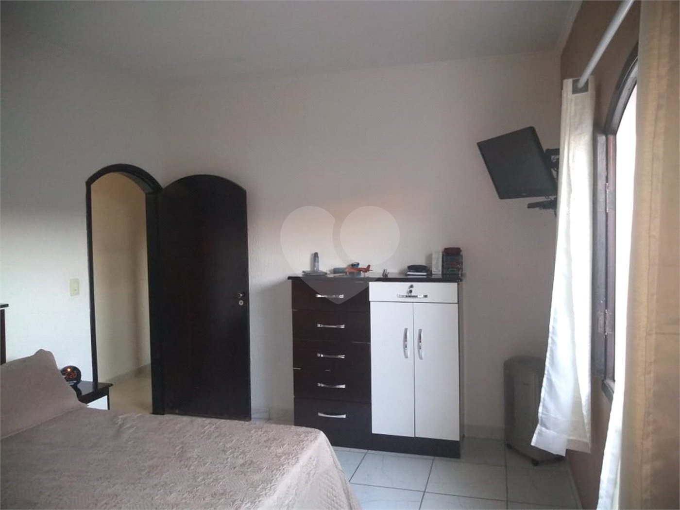 Casa Térrea à venda com 3 suítes em Jardim São Pedro, Mogi das Cruzes, SP